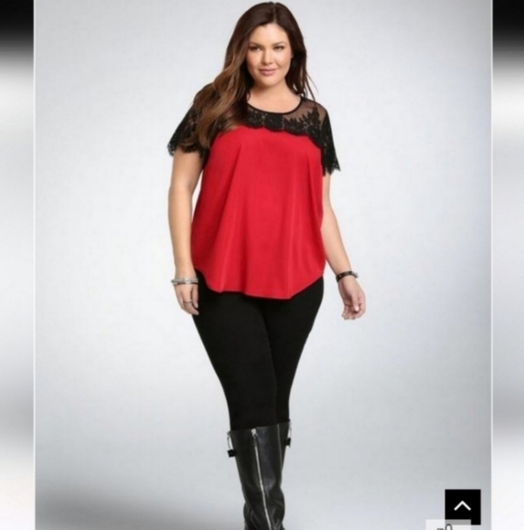 LIKE NEW TORRID Lace Inset Satin Blouse size 2 - Picture 1 of 5